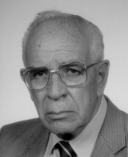 Prof. Arturo Romano Pacheco